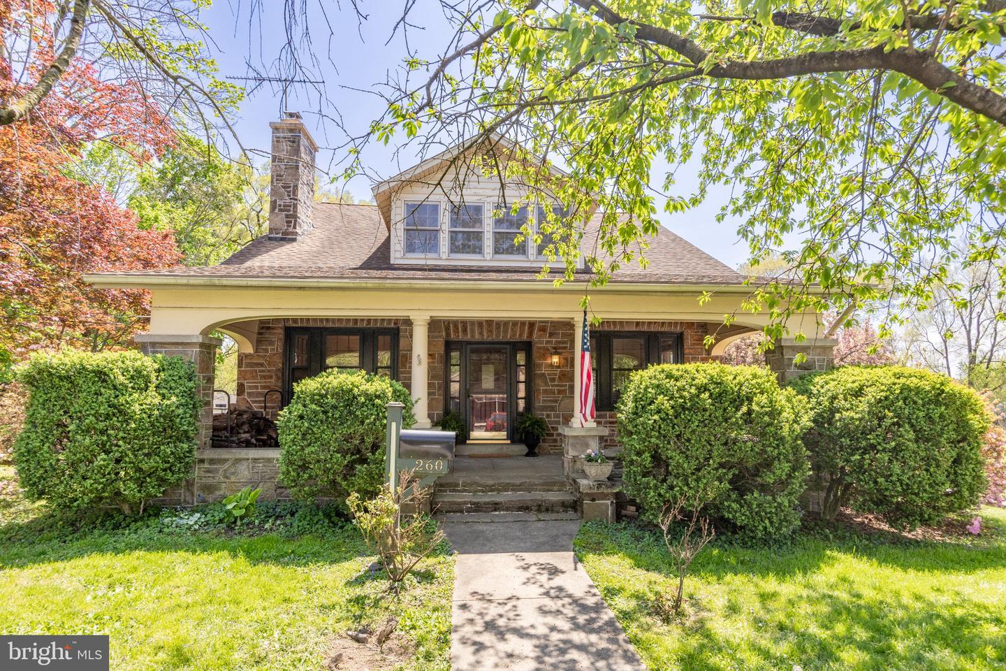 260 W Evergreen Street, West Grove