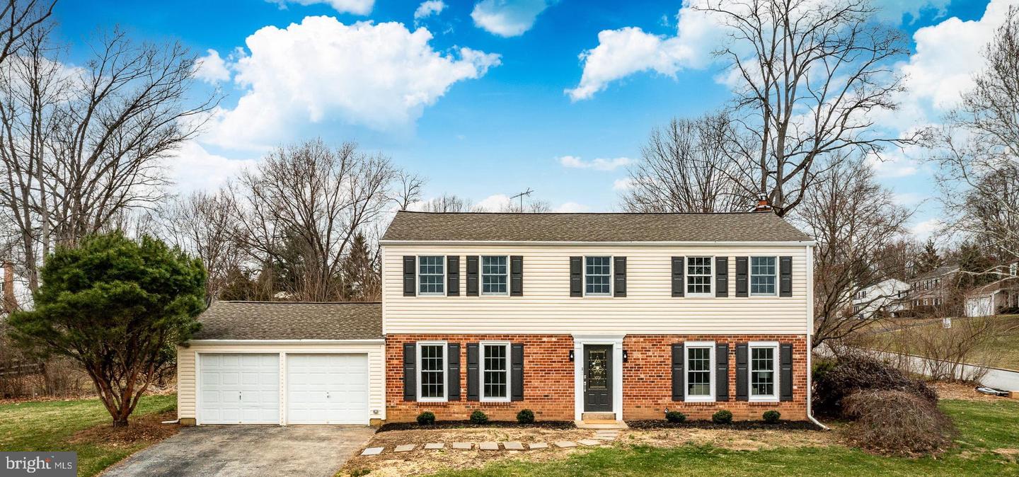 1223 Hawthorne Lane, West Chester