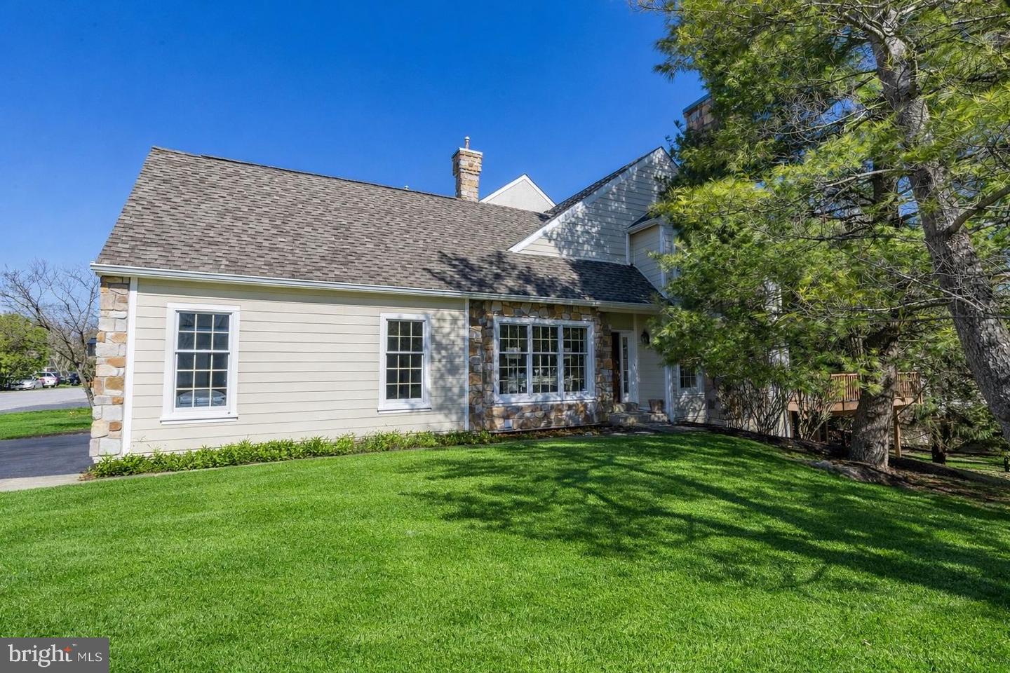 69 Highpoint Drive #69, Berwyn