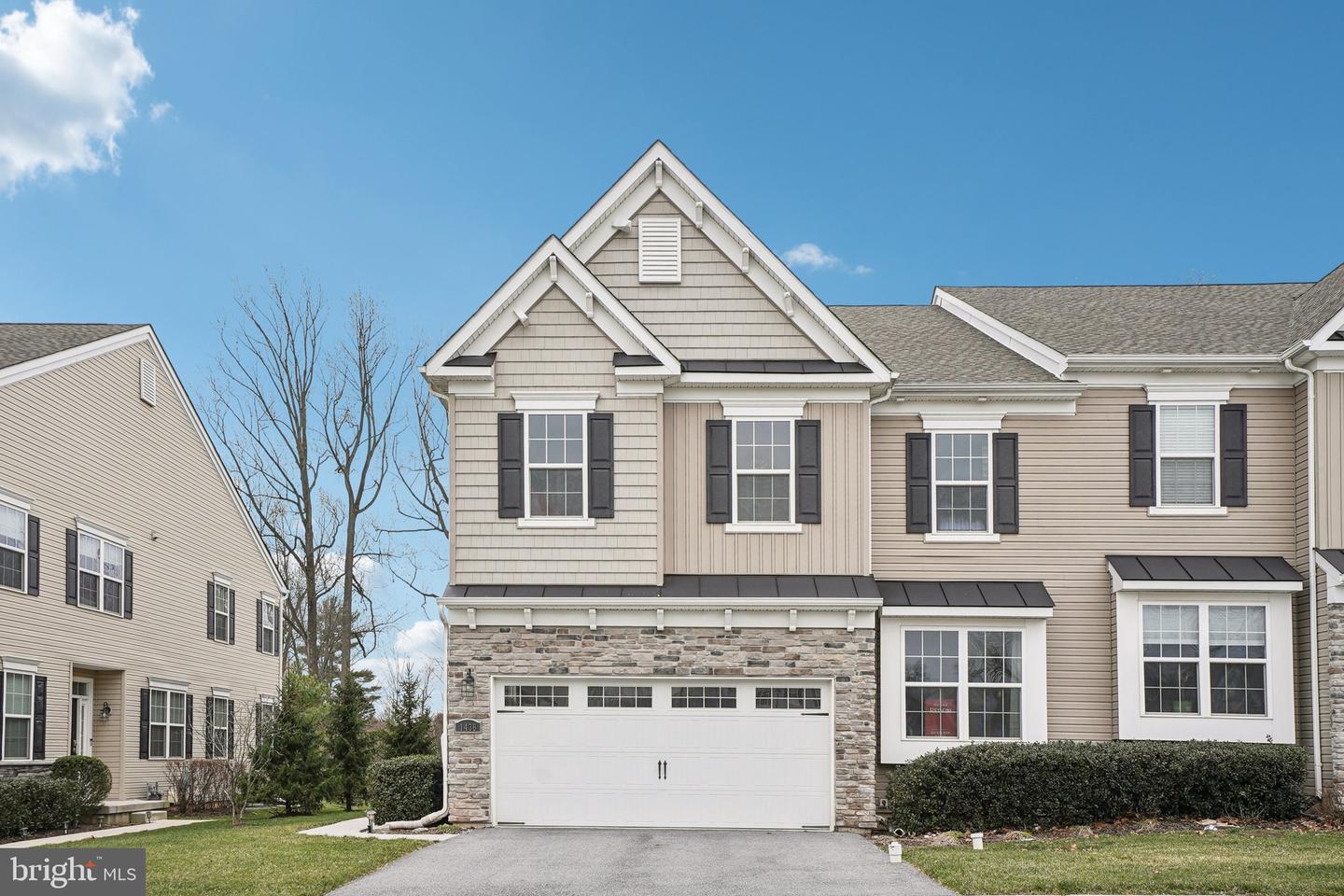 1436 Roswell Lane