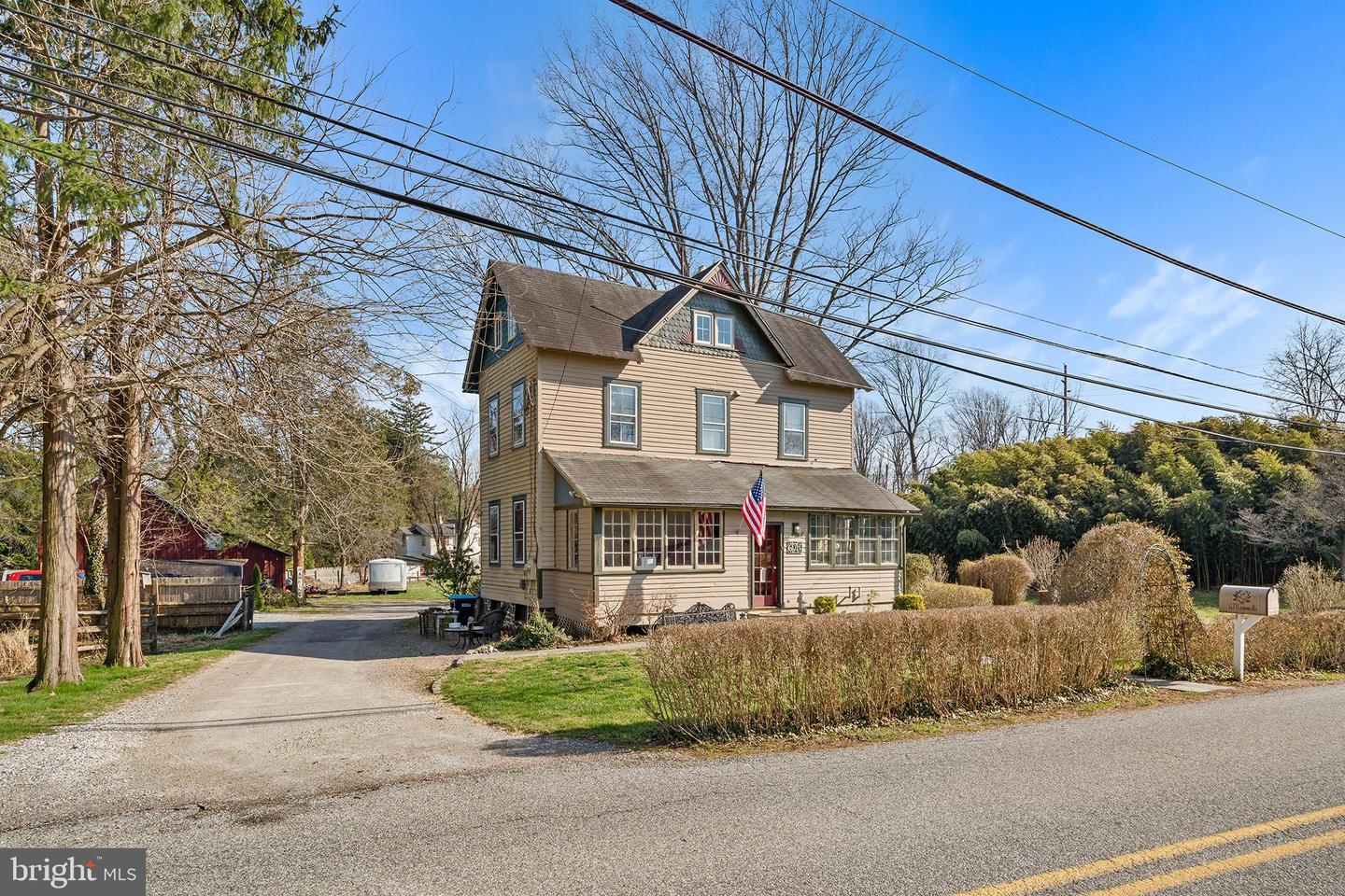 671 Leopard Road, Berwyn