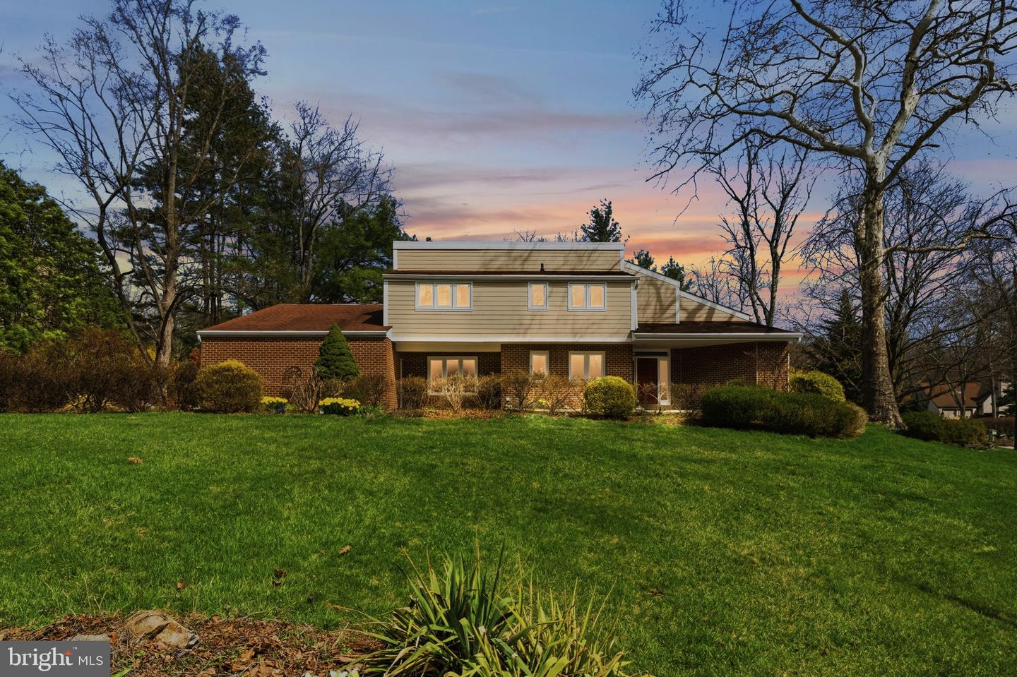 1561 Tanglewood, West Chester