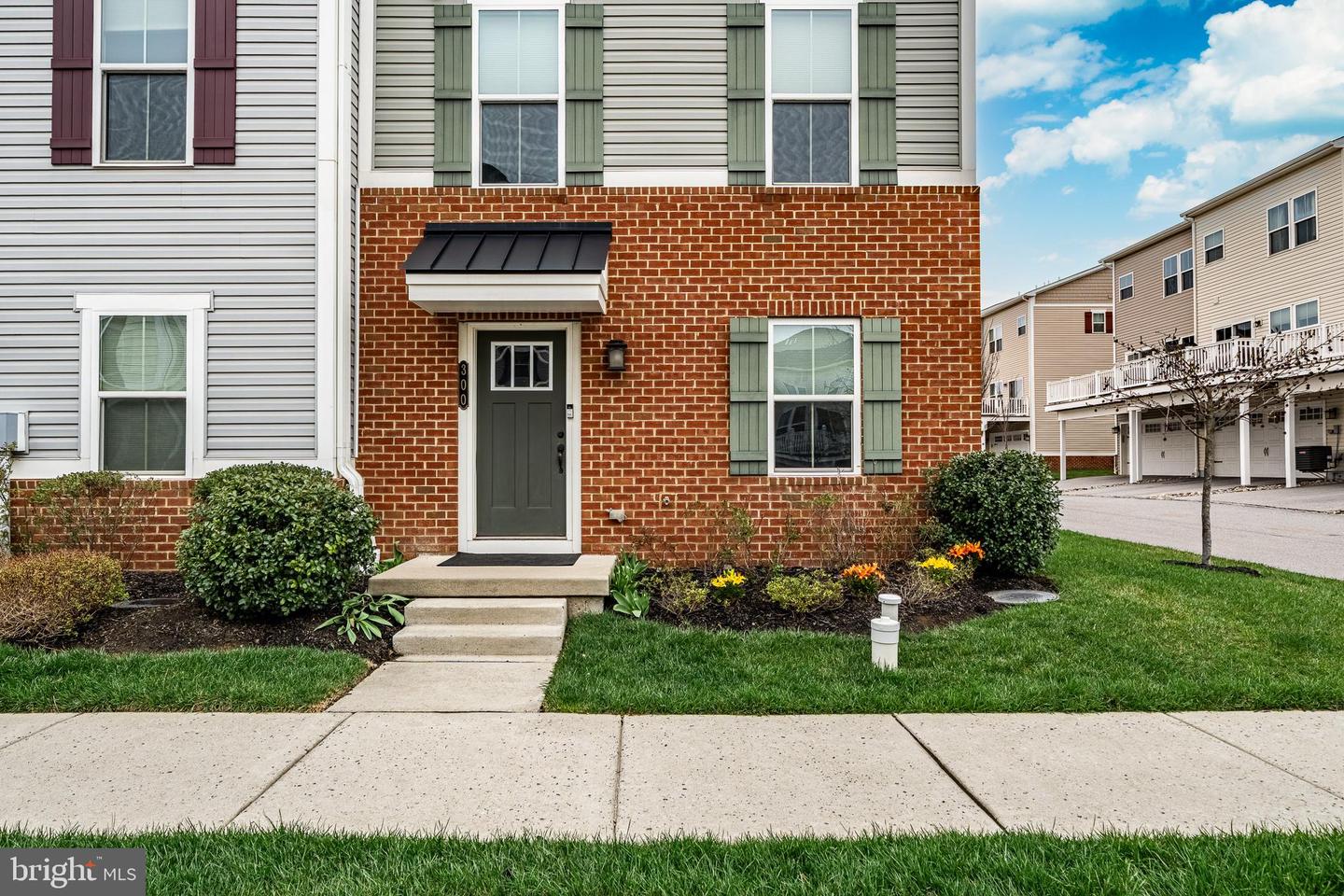 300 Blue Welsh Street