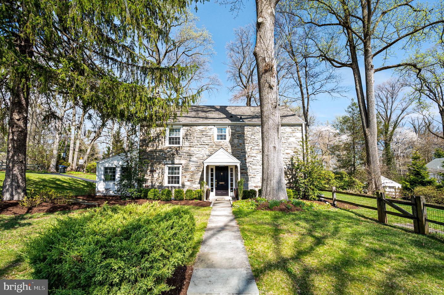 2 Briar Road, Wayne