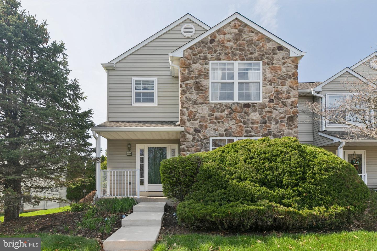 834 Amber Lane, West Chester
