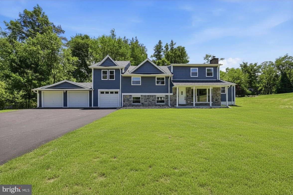 1376 College Hill Drive