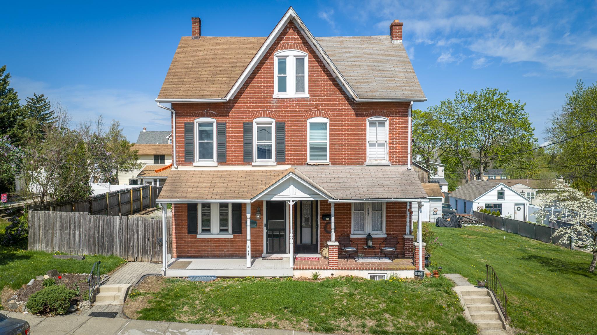 321 Walnut Street, Spring City