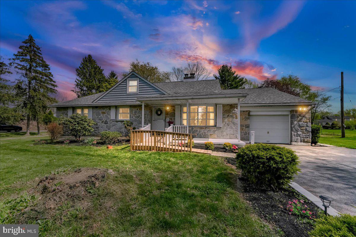 2 Marian Road, Phoenixville