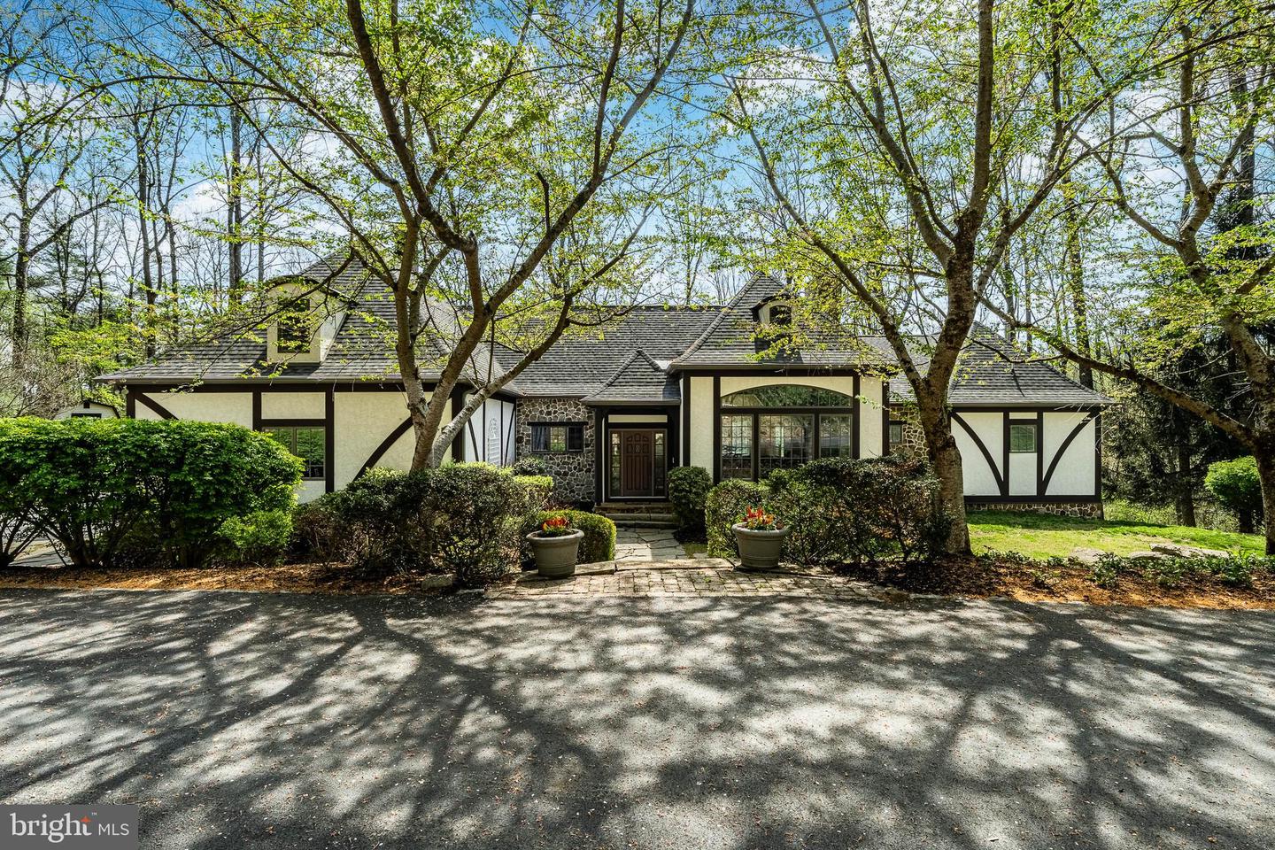835 County Park Road