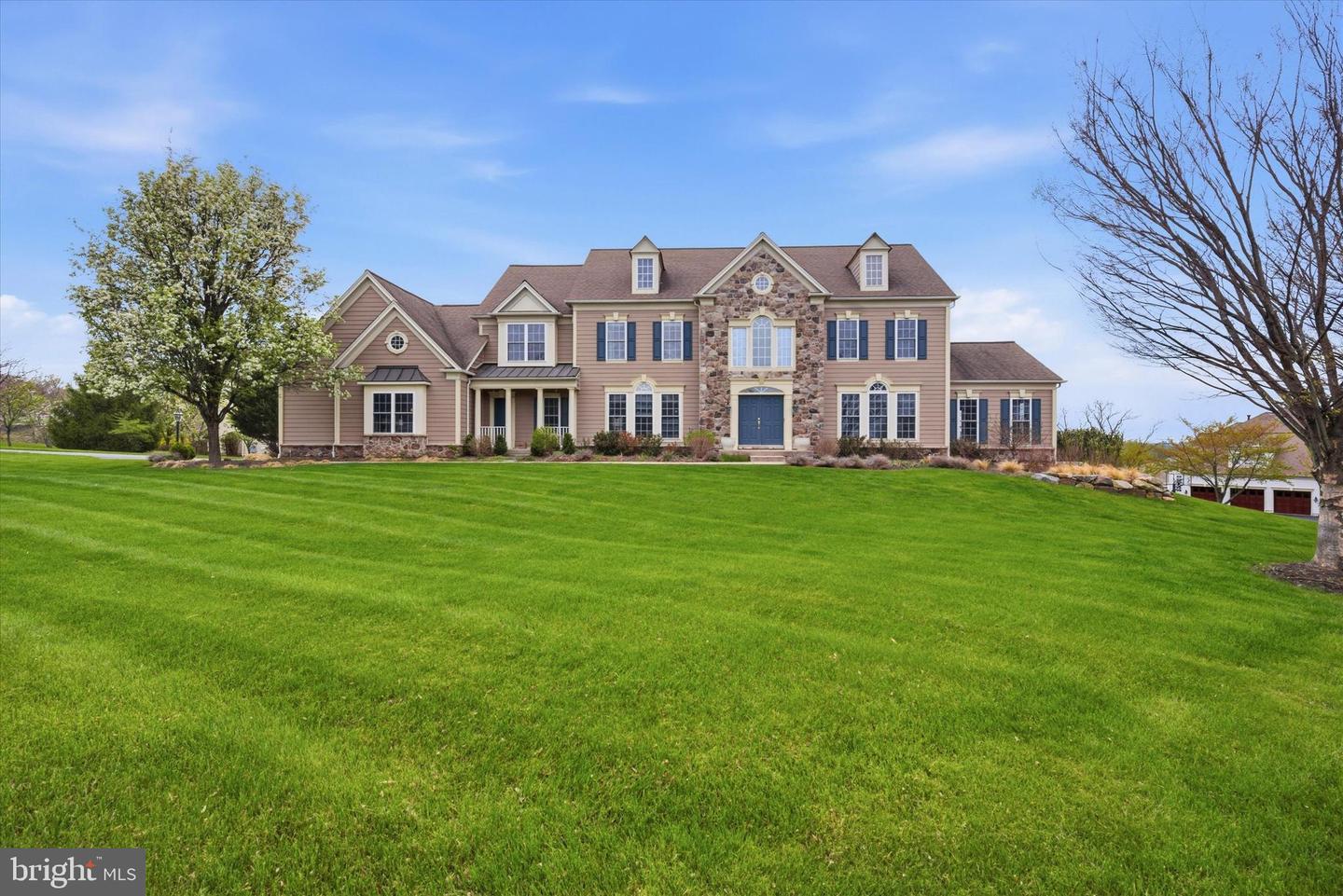 8 Deerfield Drive, Malvern