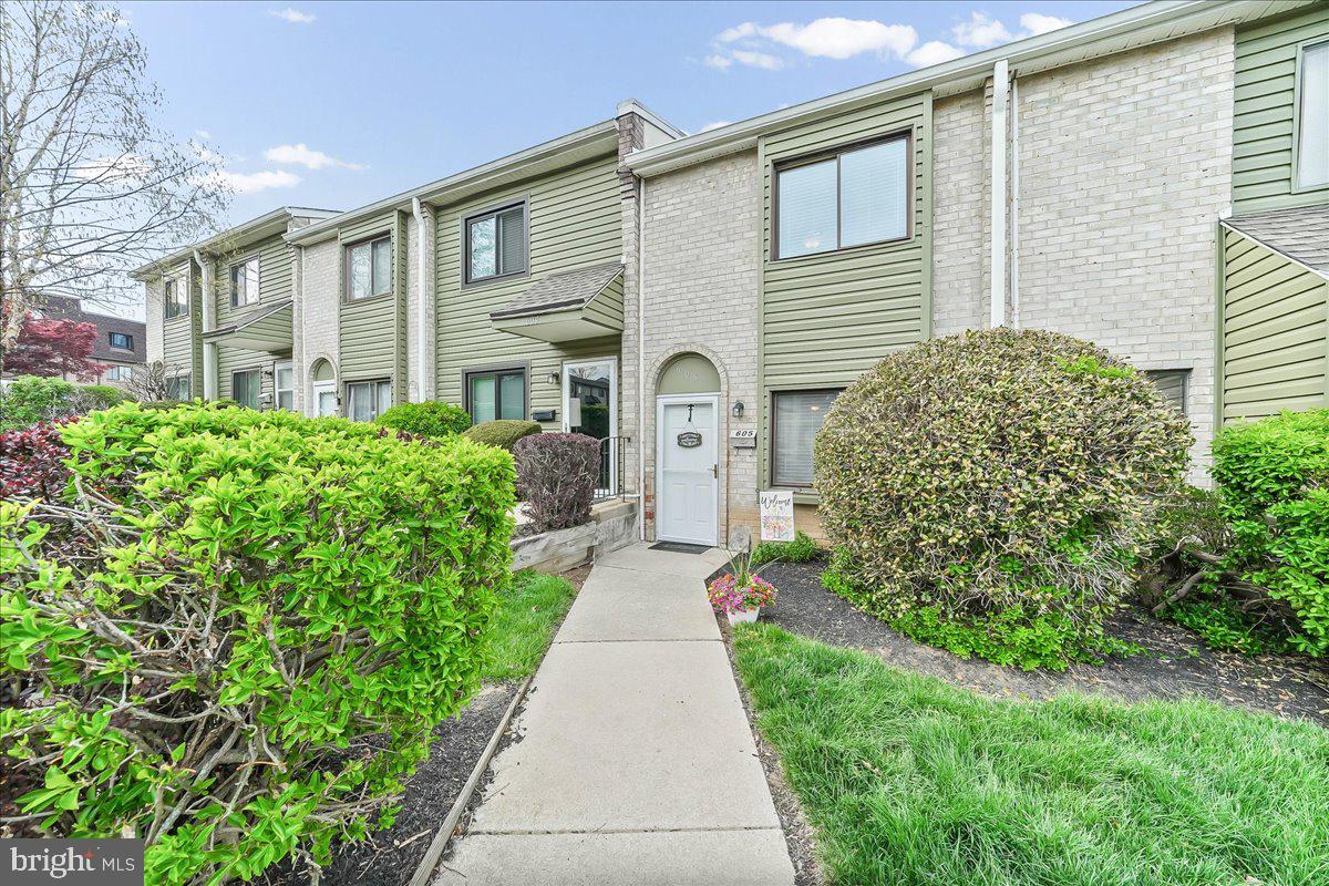 605 Valley Drive #605, West Chester
