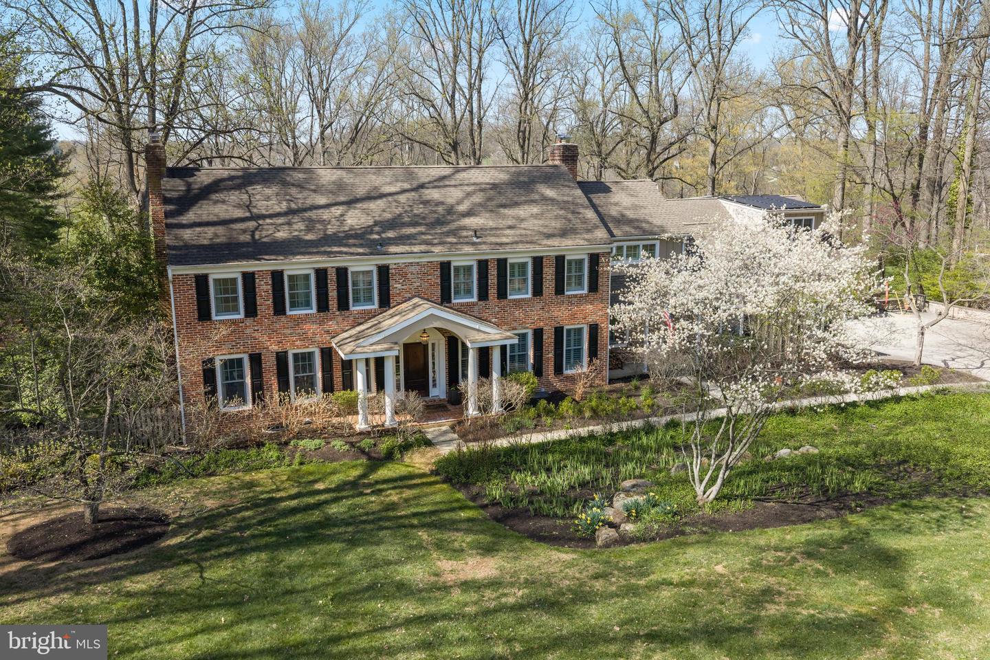 11 Foxchase Road, Malvern