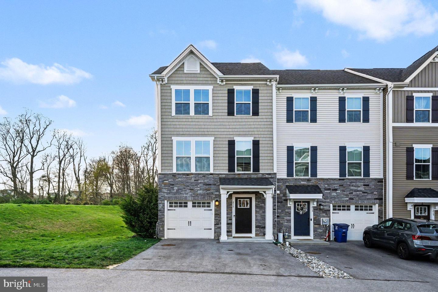 211 Sugar Maple Square, Downingtown