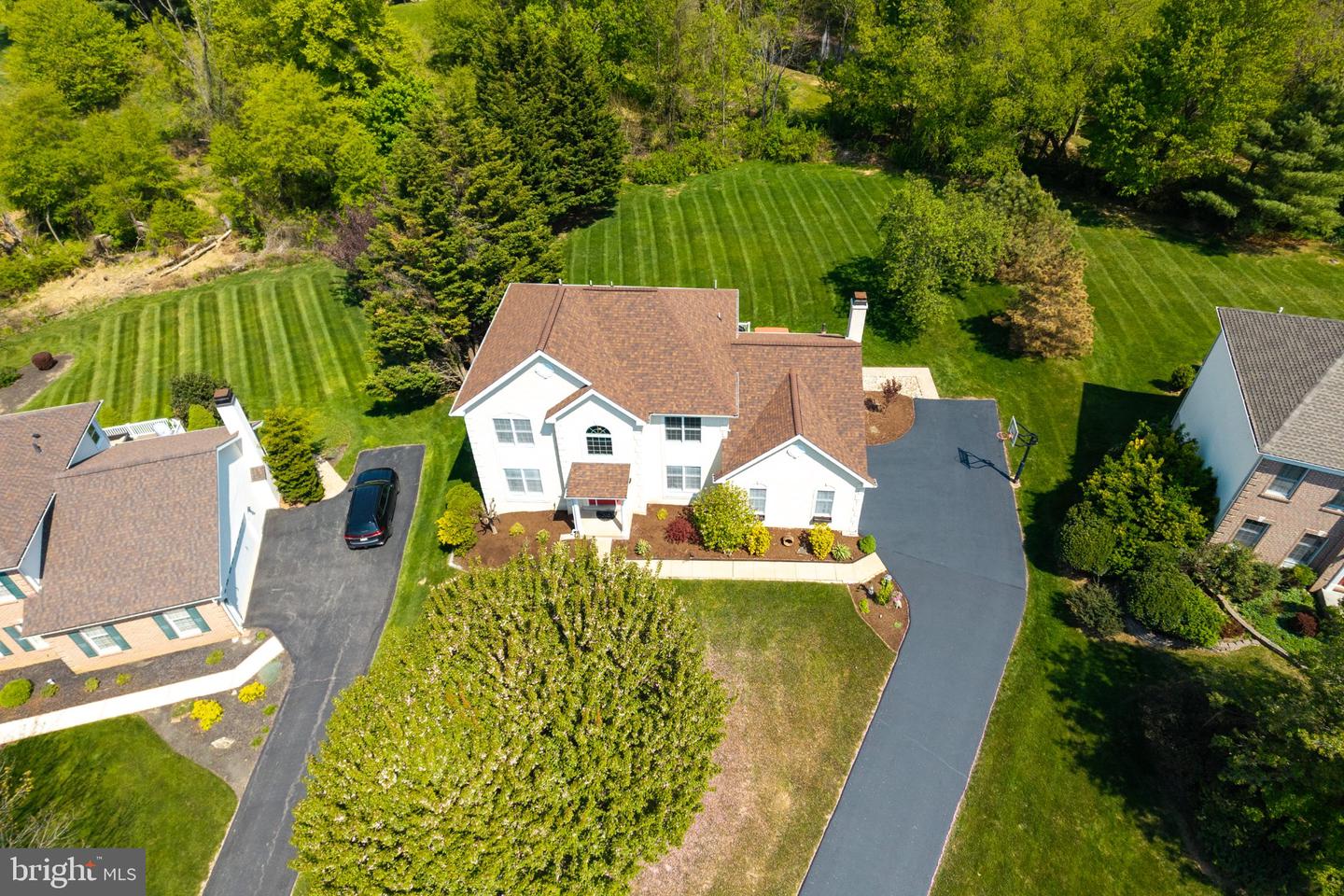 1345 Wooded Knolls
