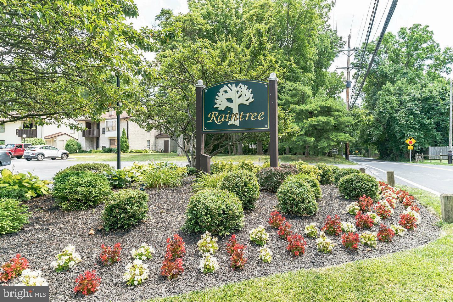 1704 Raintree Lane, Malvern