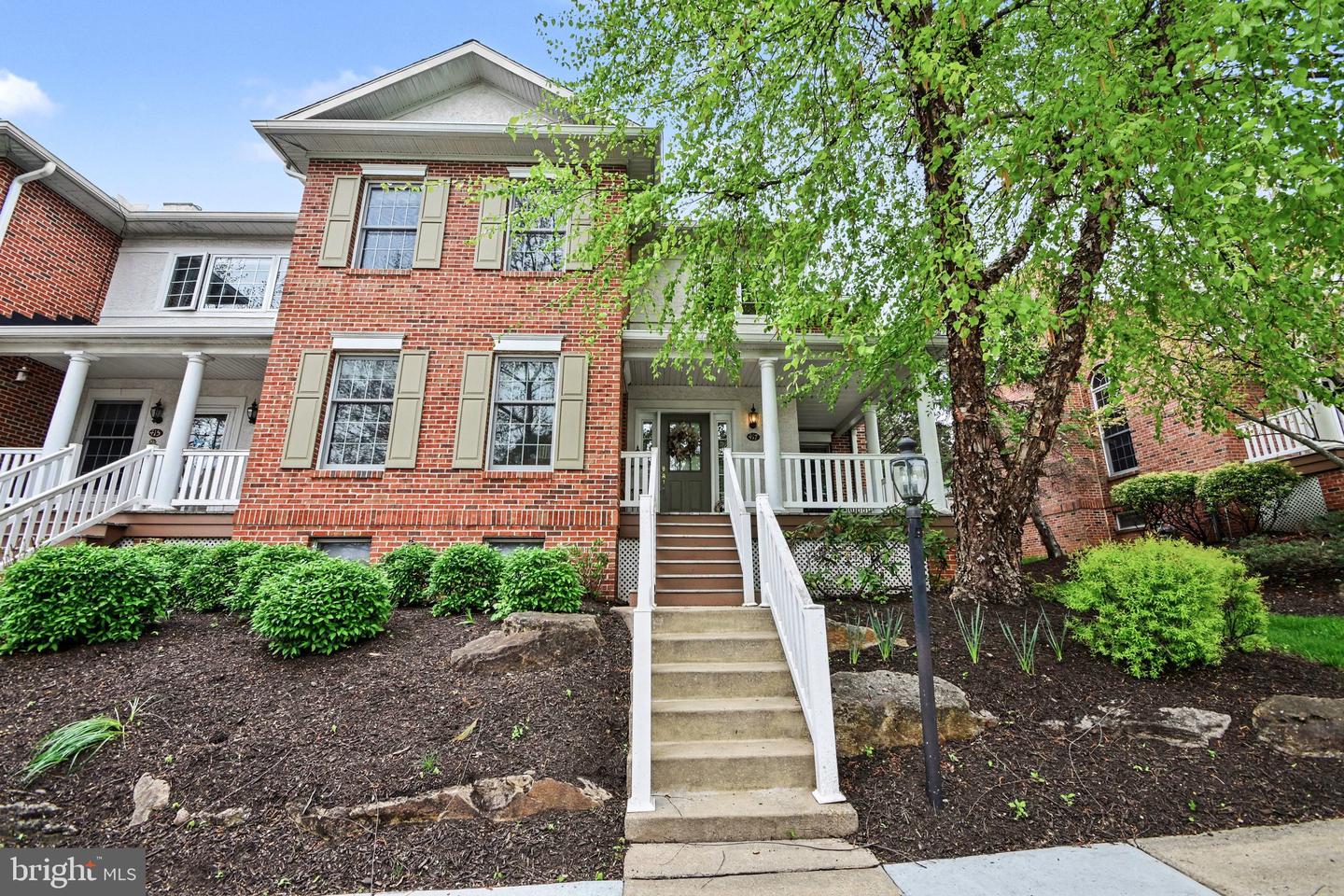 417 Vineyard Lane