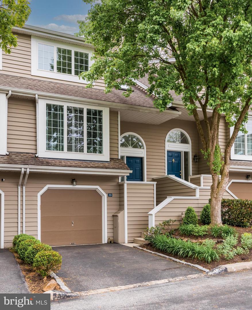 33 Cabot Court, Chesterbrook