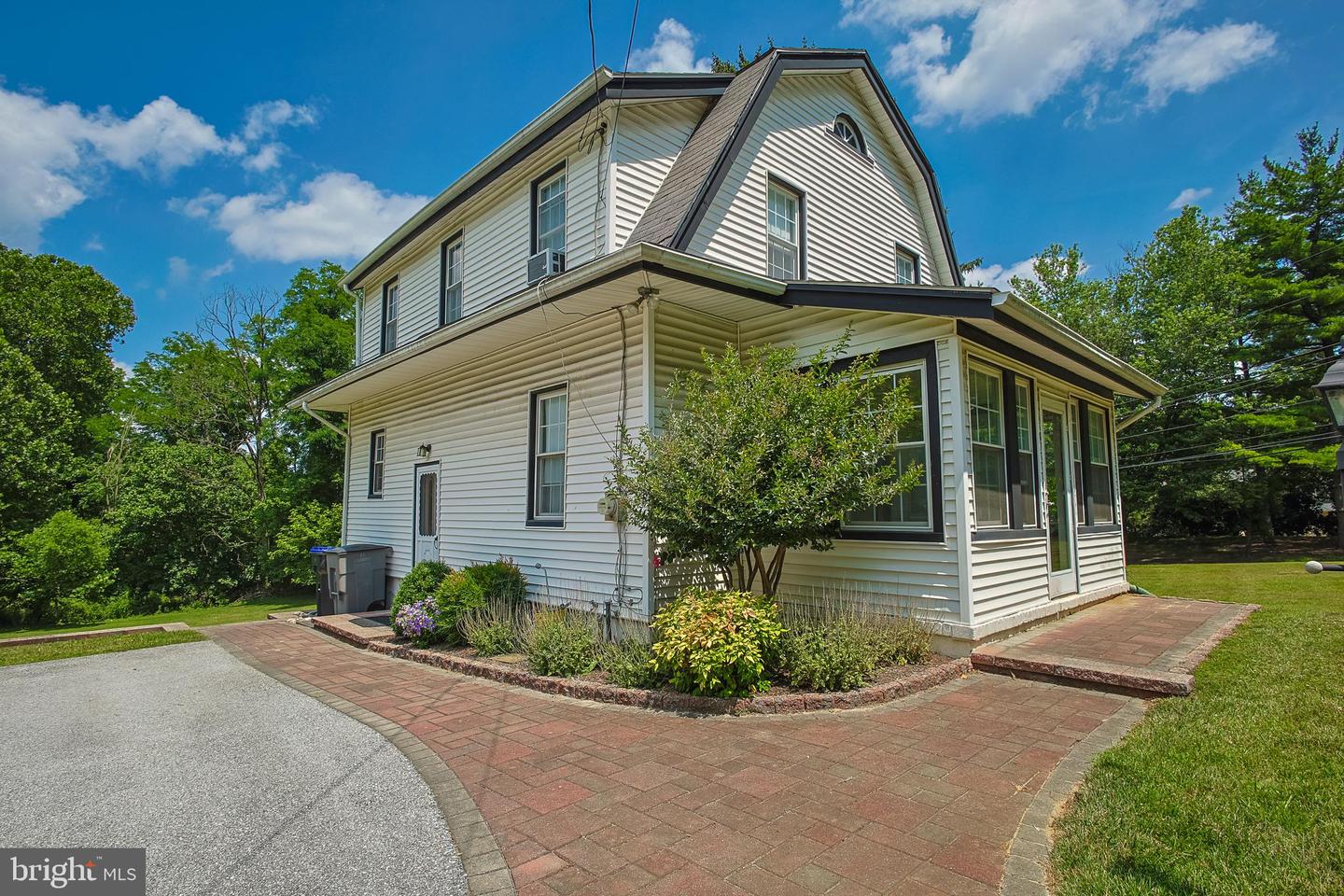 31 Old State Road