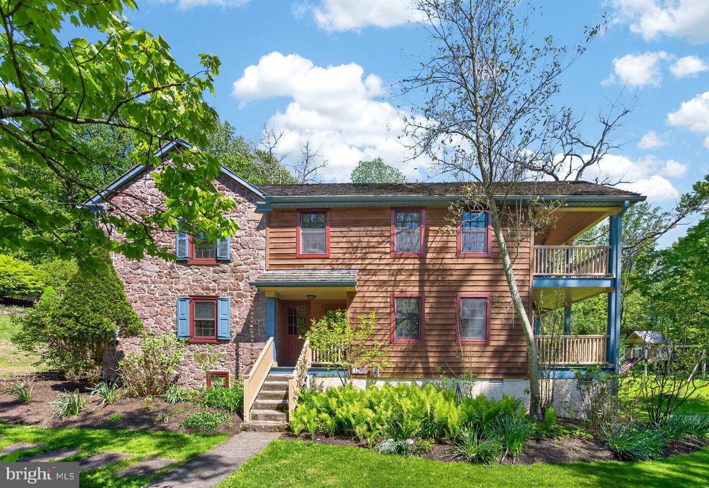 1790 Fernbrook Ln