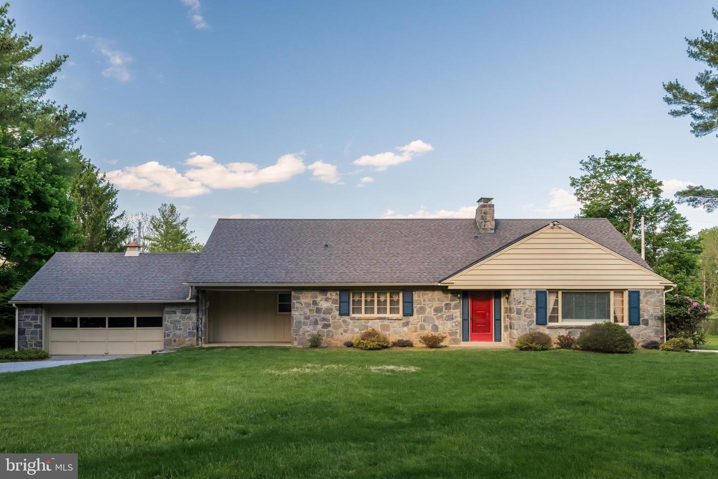 1515 N Valley Road, Malvern