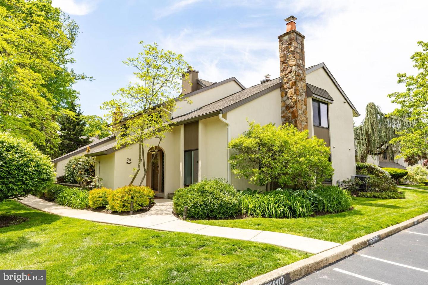 75 Oak Knoll Drive #75, Berwyn