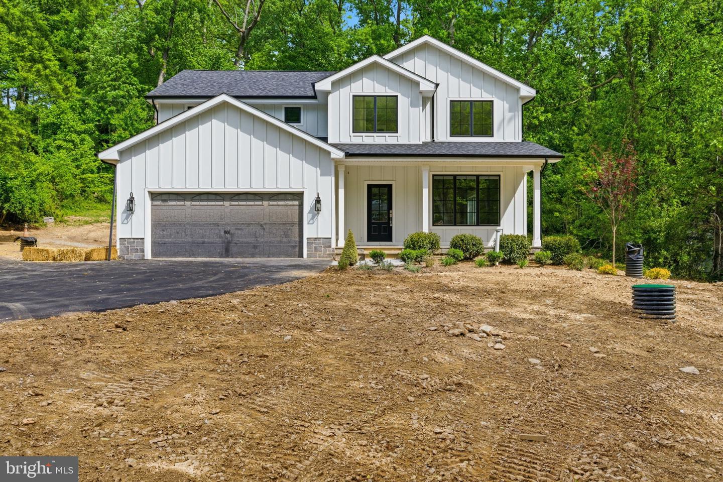77 Spring Road