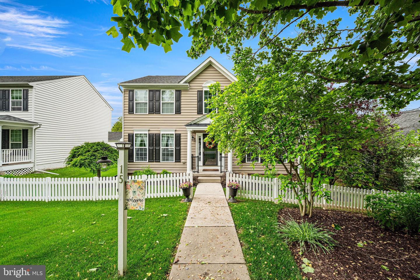 15 Blue Bird Lane