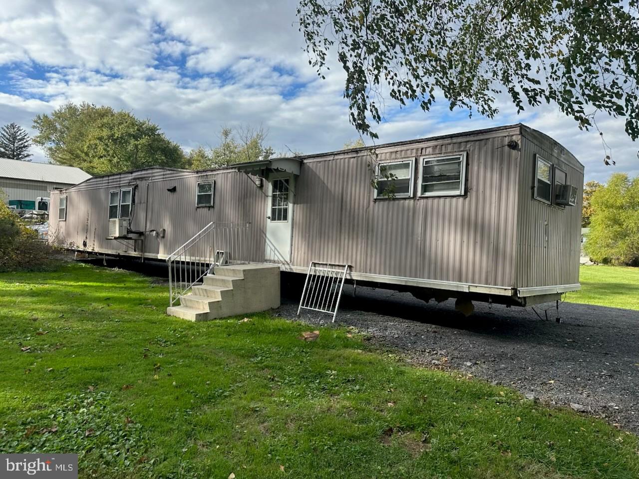269 Kelton Road