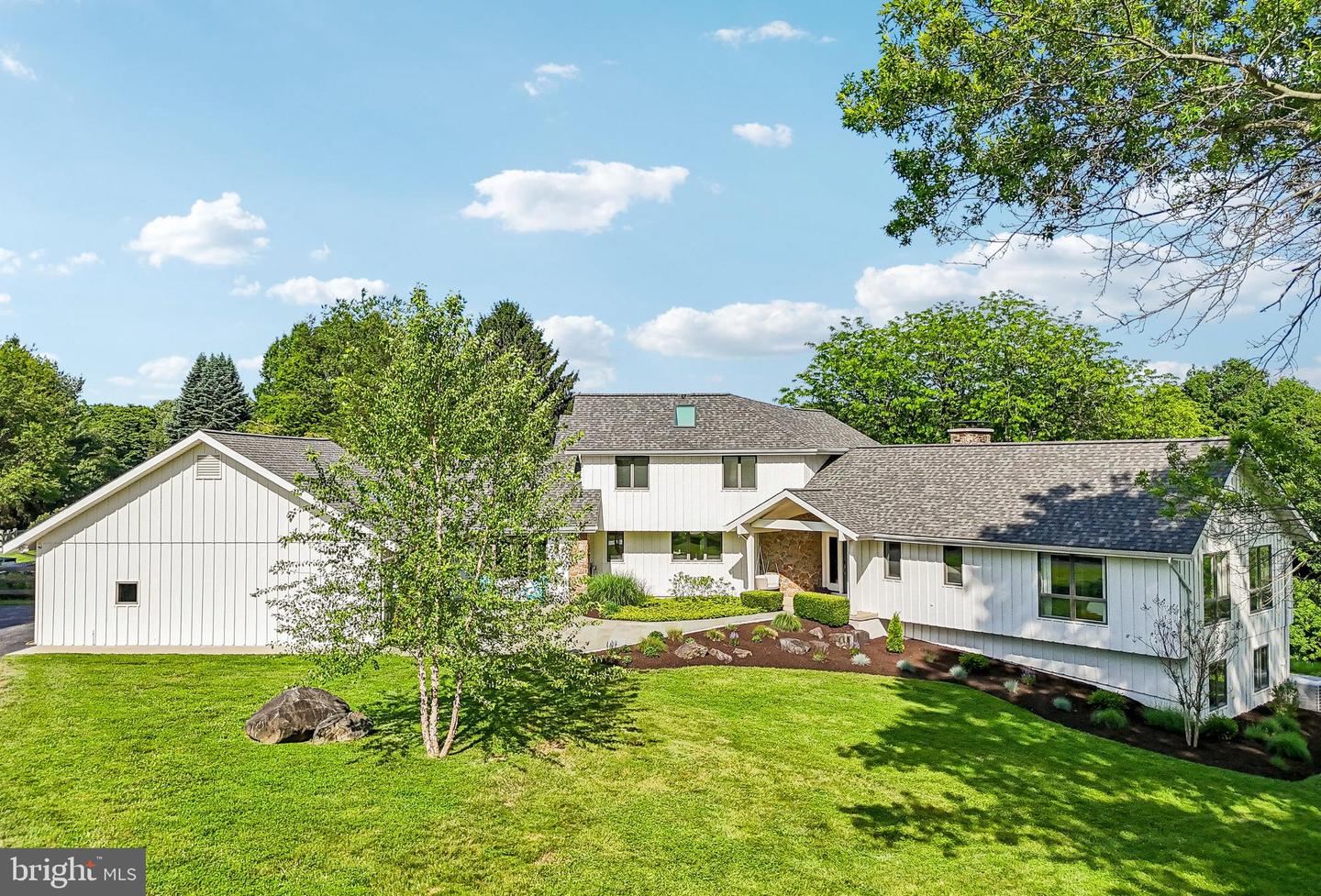 989 Delchester Road