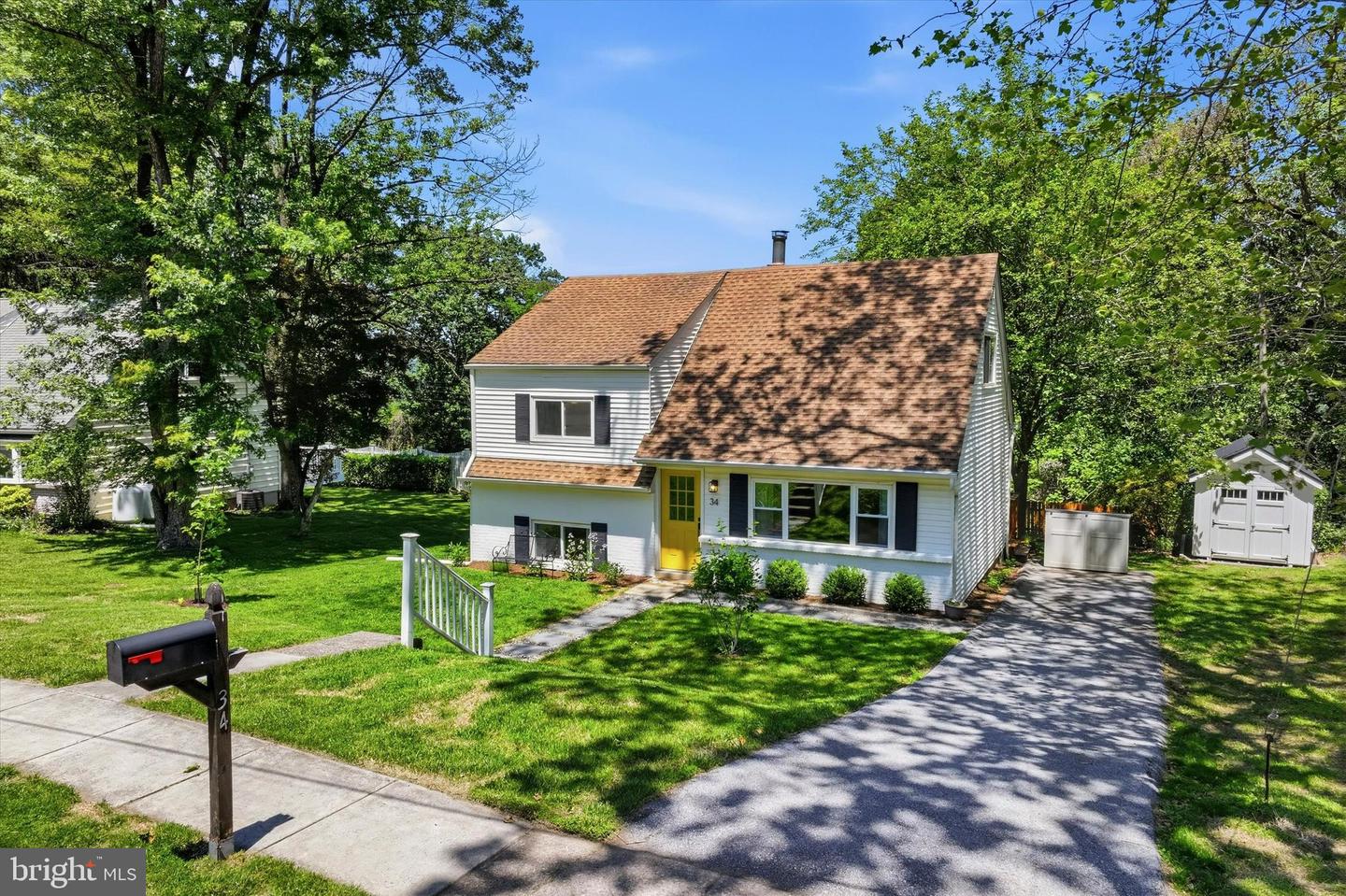 34 Sunset Dr