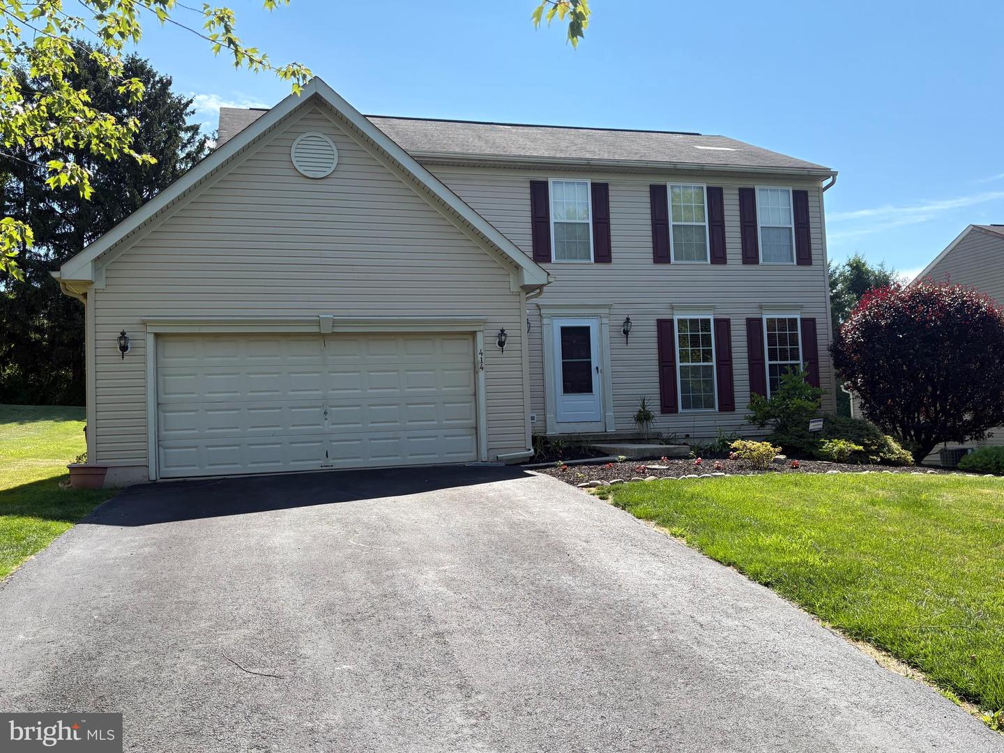 414 Flagstone Circle