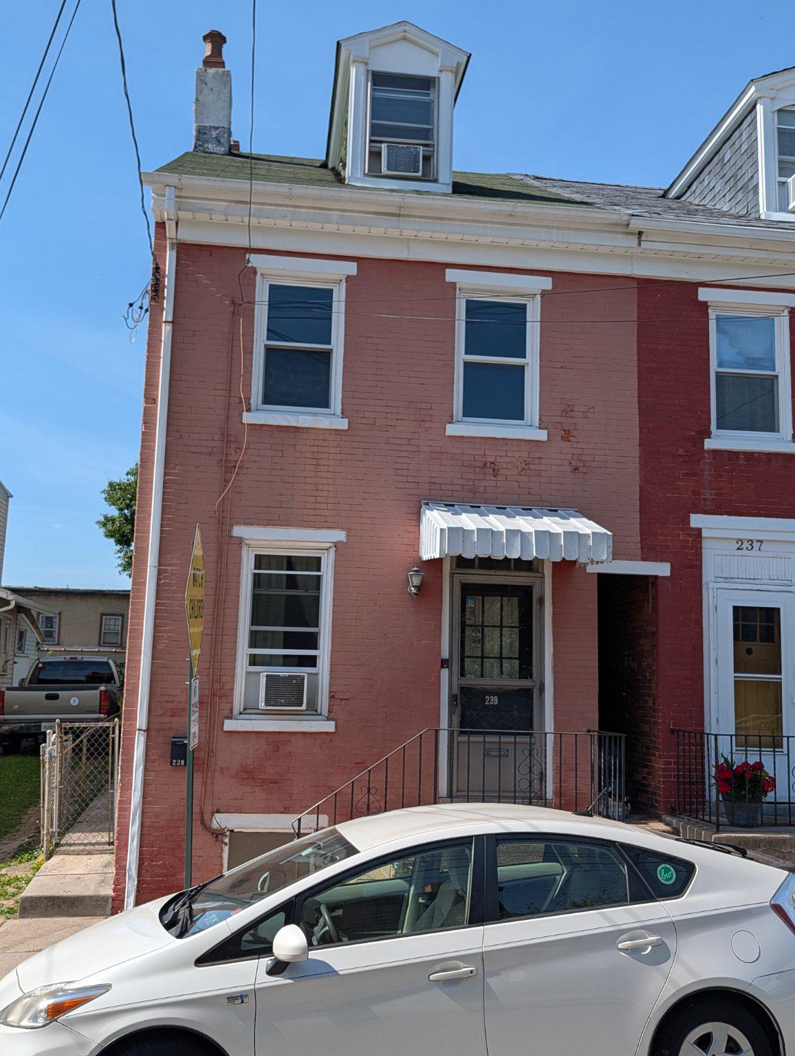 239 Hall Street