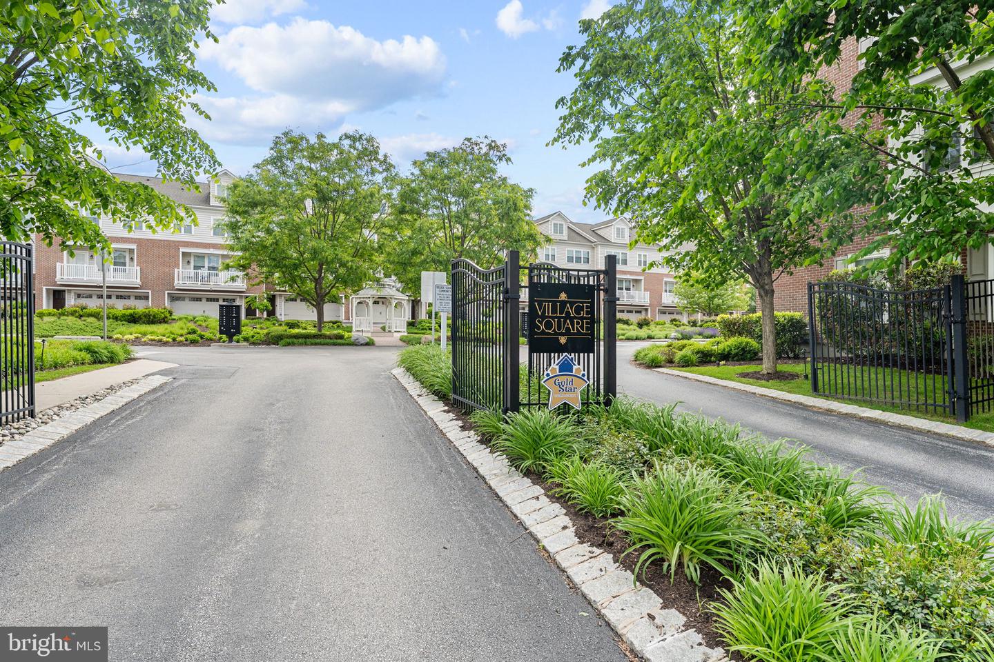 53 Village Square