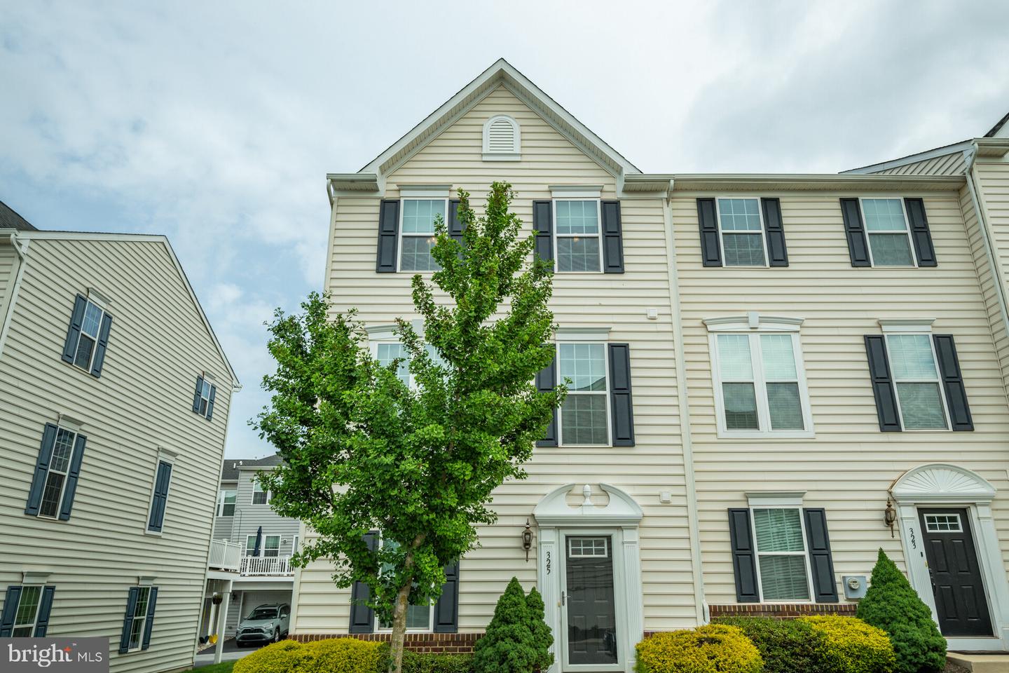 325 Schmidt Road