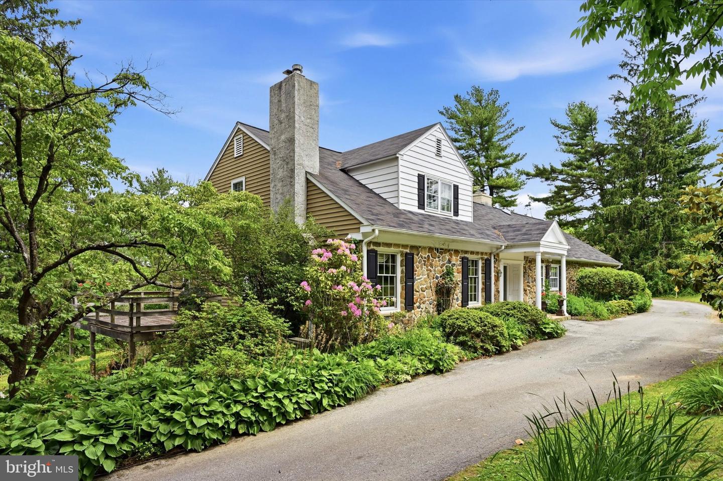 1646 Fairview Road