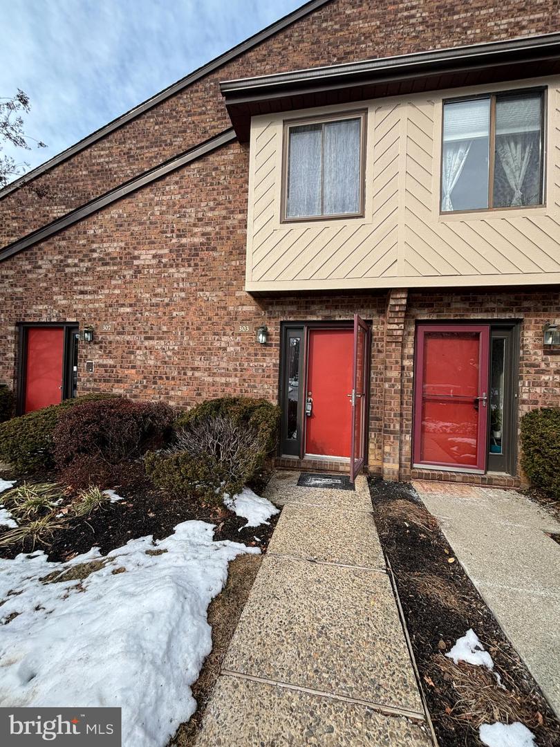 303 Mountainview Drive #303
