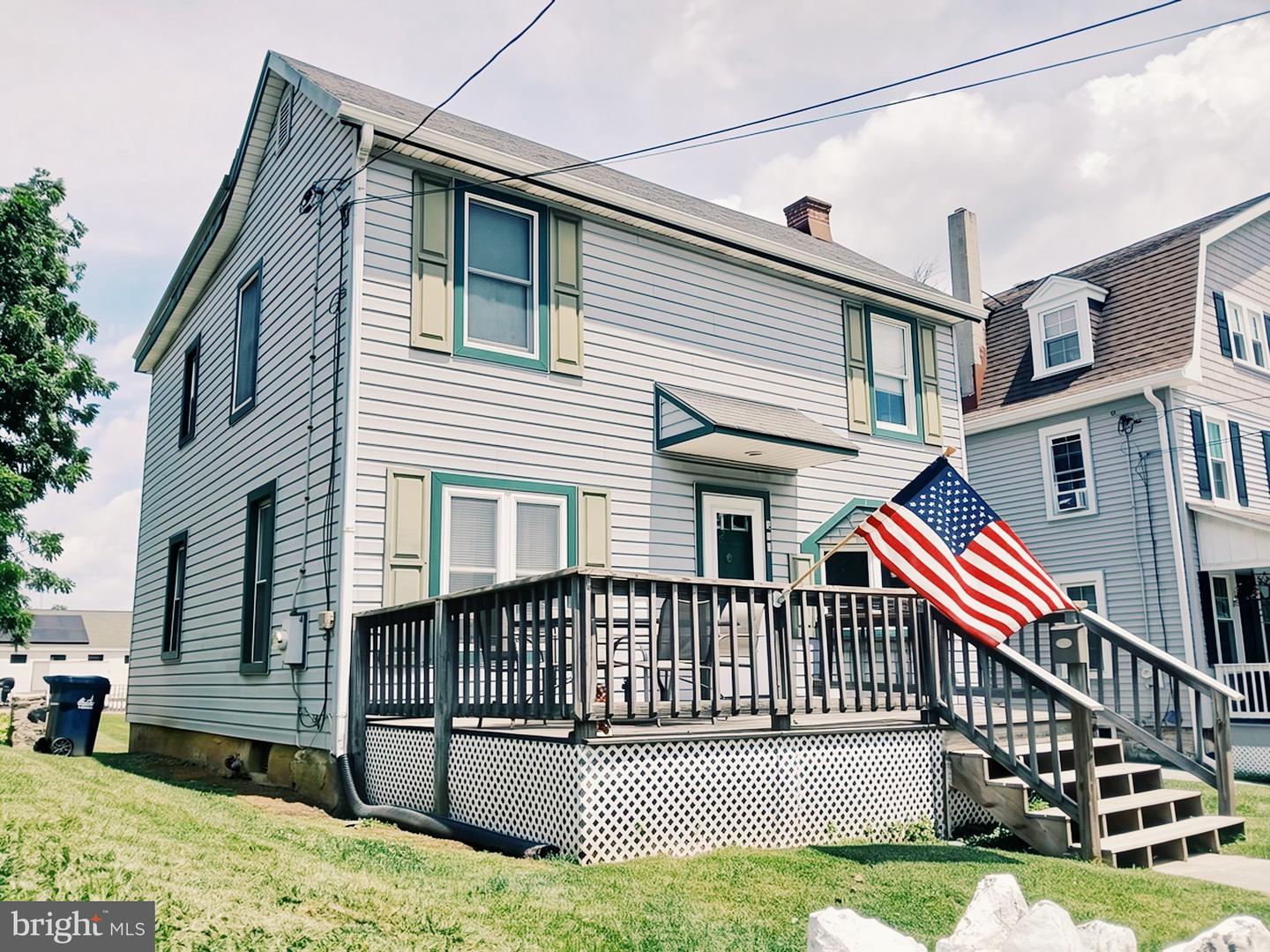 219 E South Street