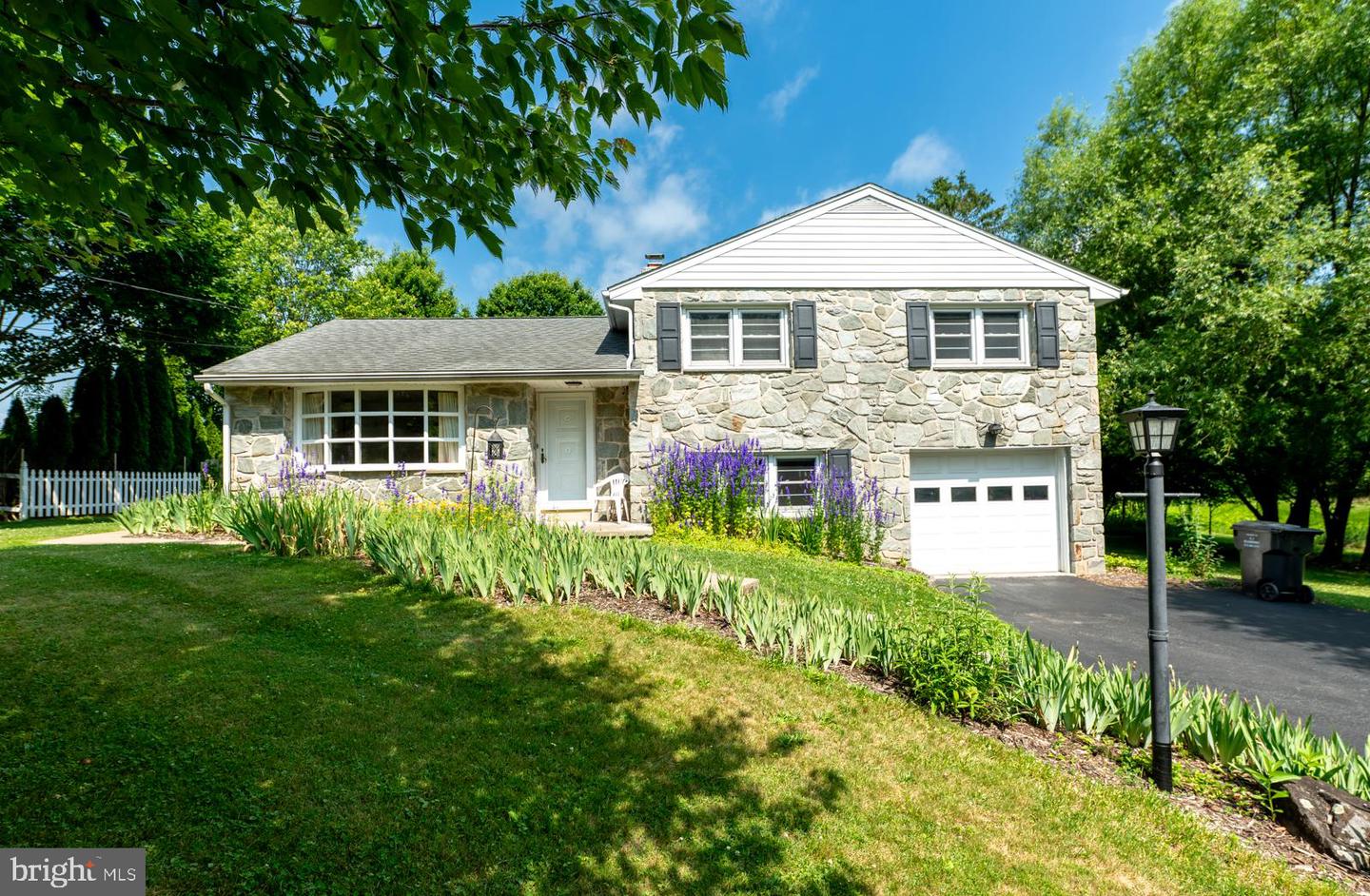 10 Sunset Lane