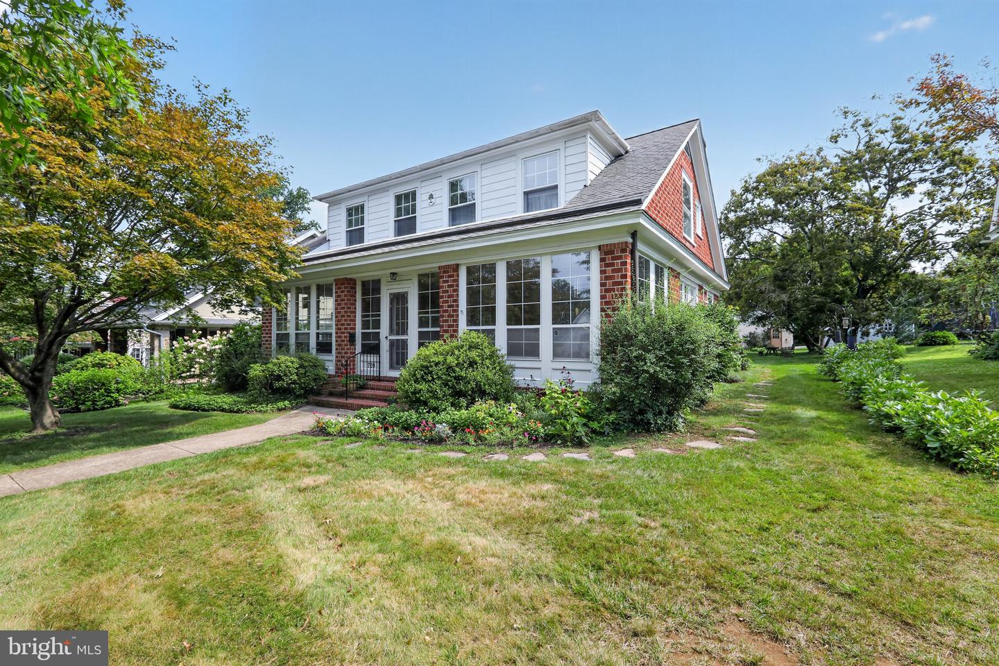 729 N Walnut Street