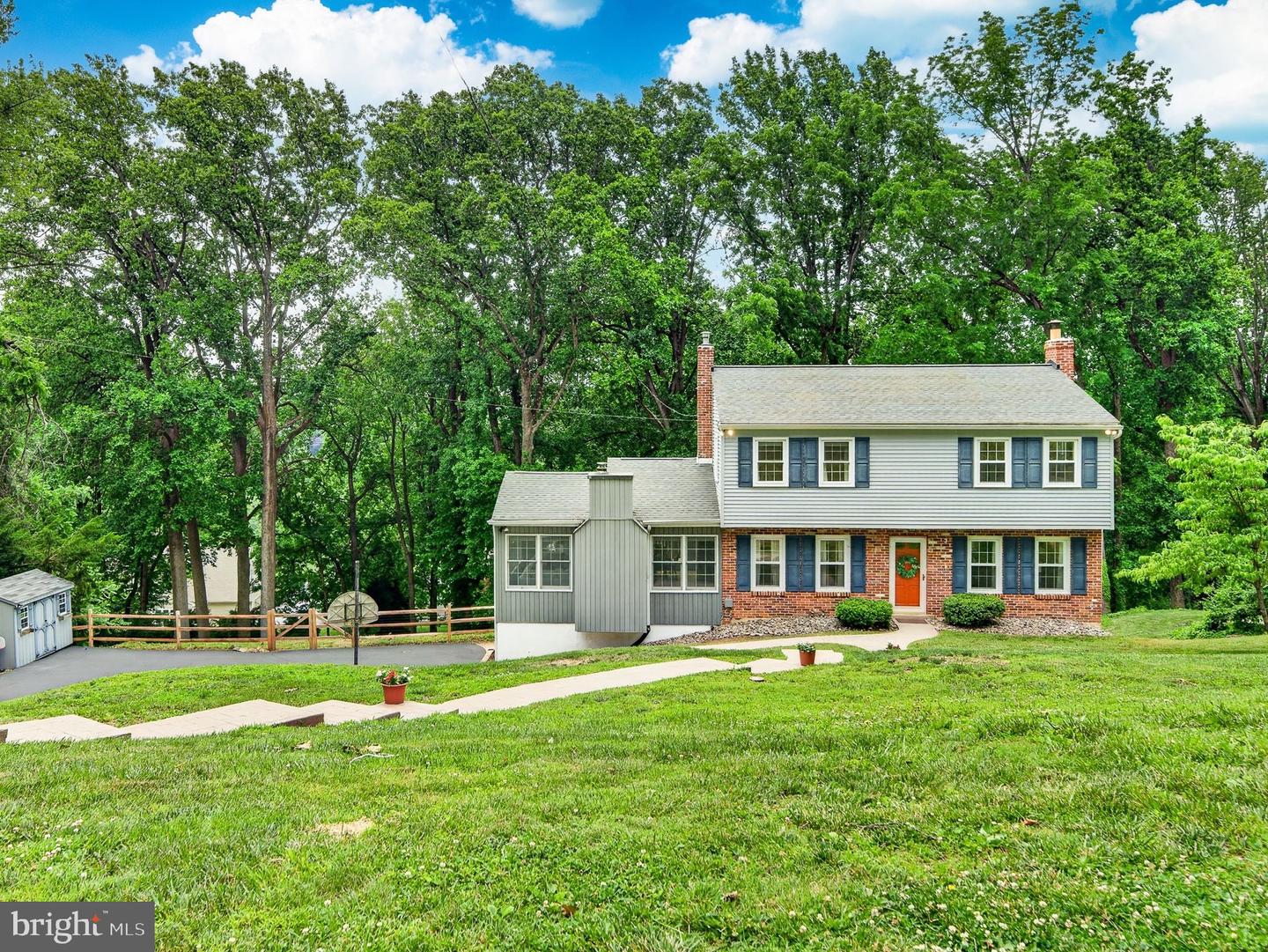 1518 Woodland Road