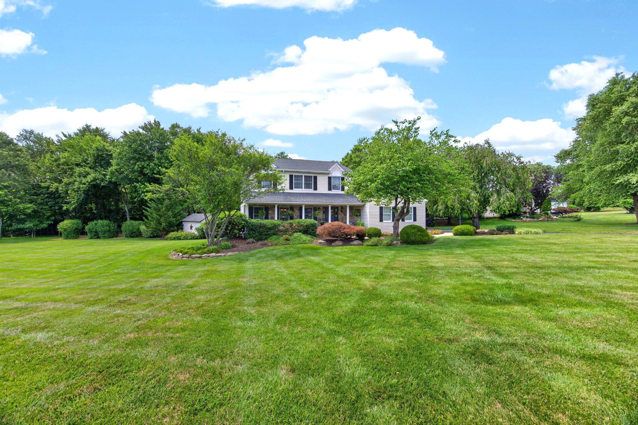 51 Ramblewood Drive