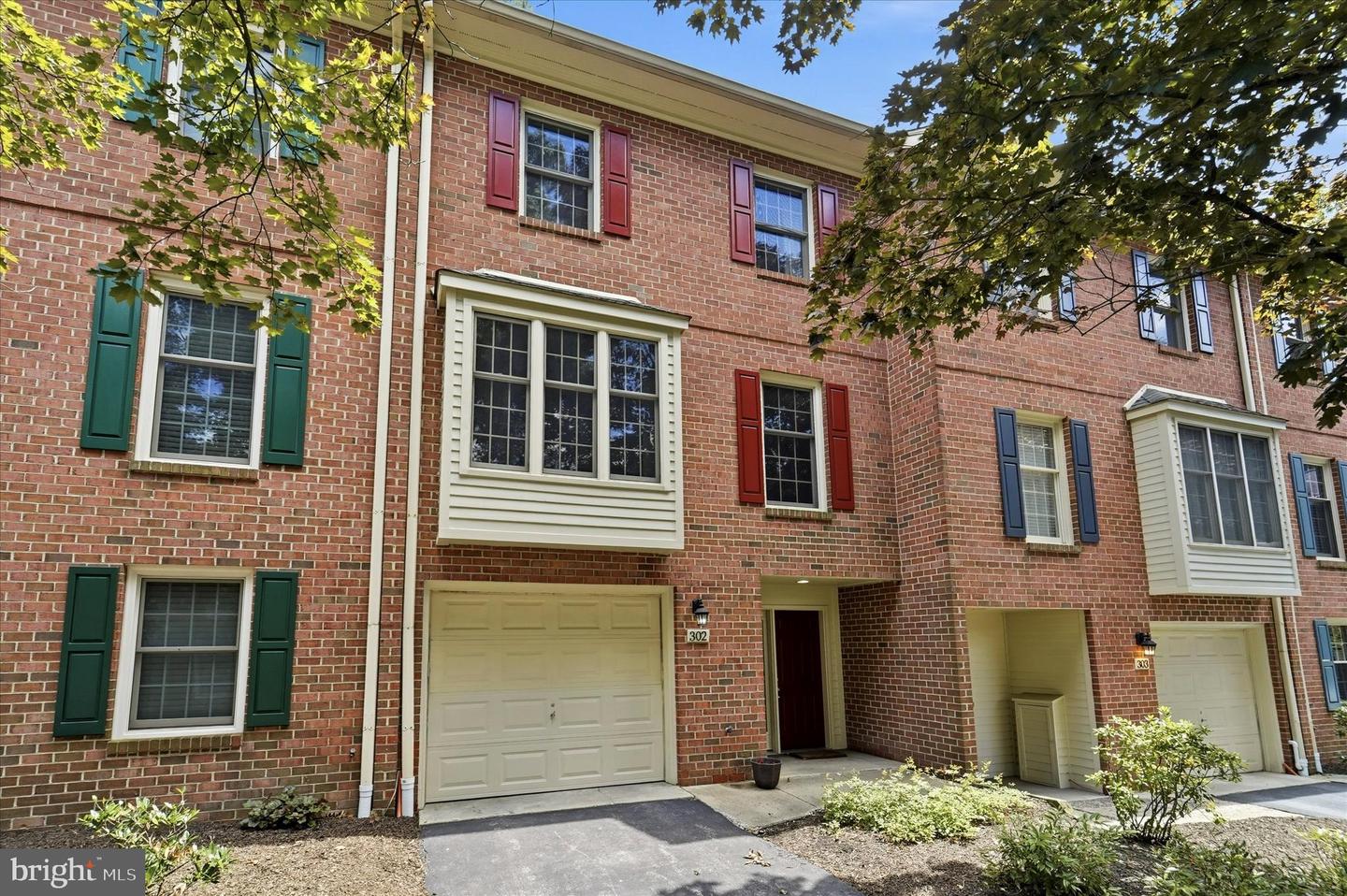 302 Brighton Circle