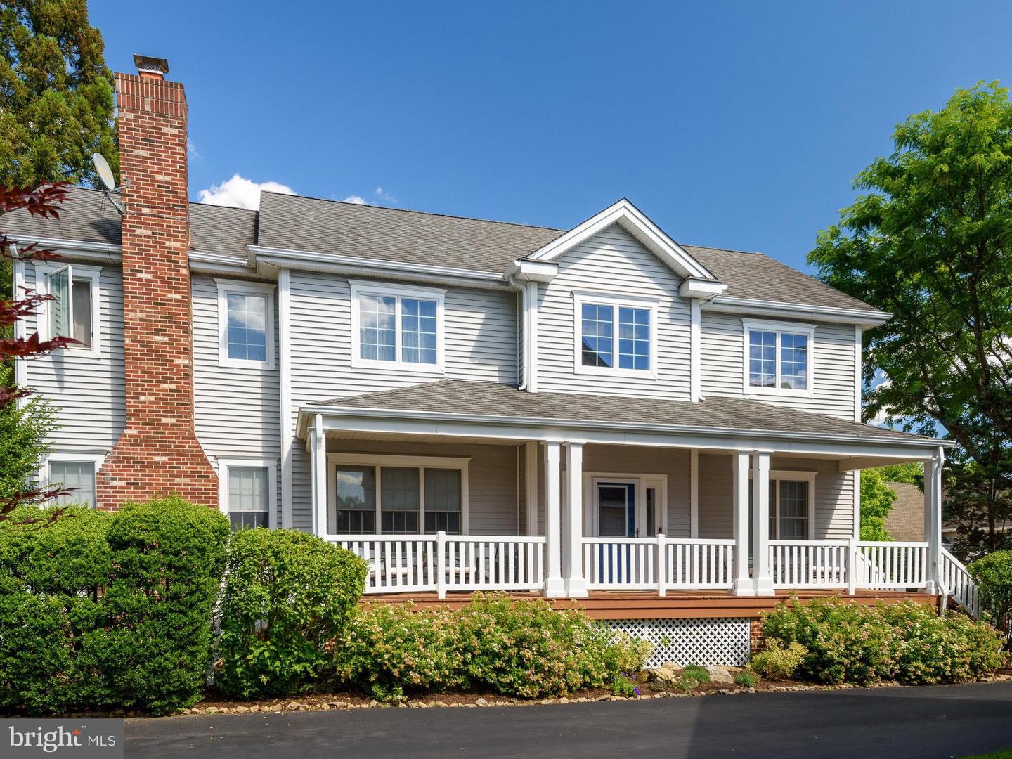 605 Huntington Drive