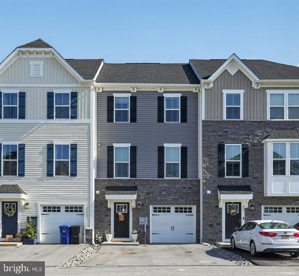 265 Sugar Maple Square