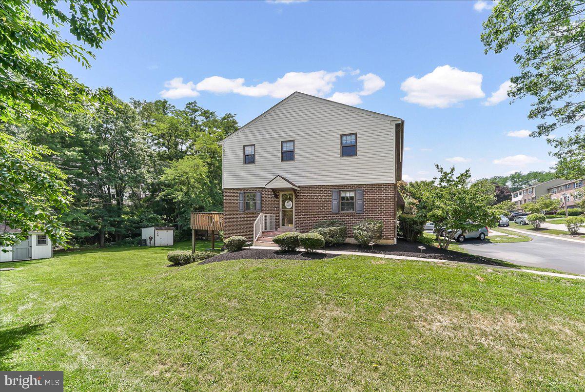550 Coventry Lane