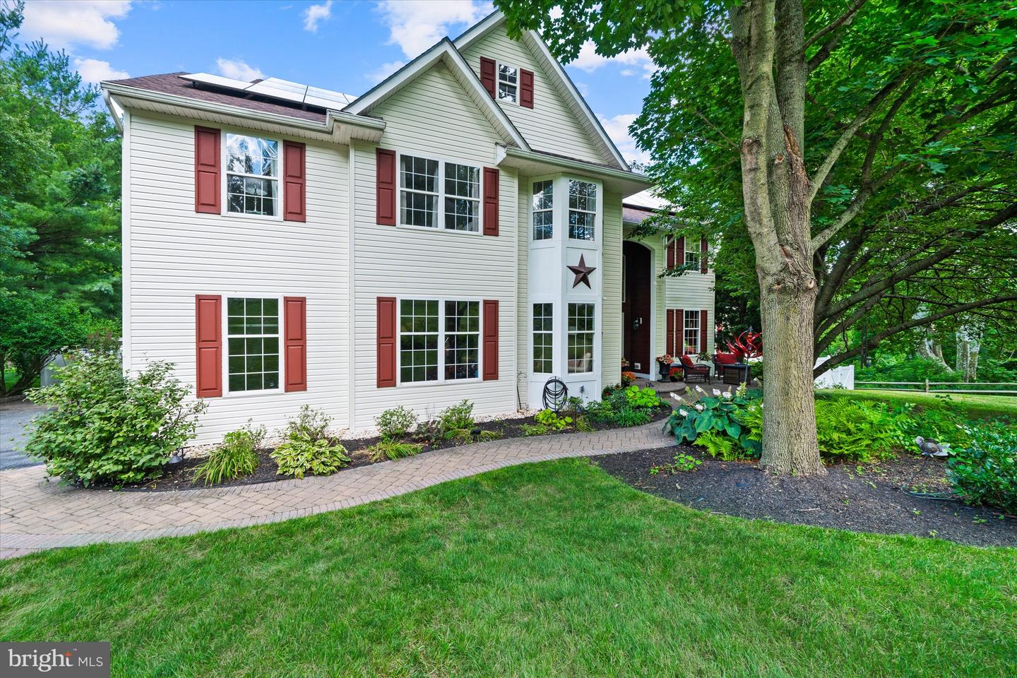 11 Belmont Circle