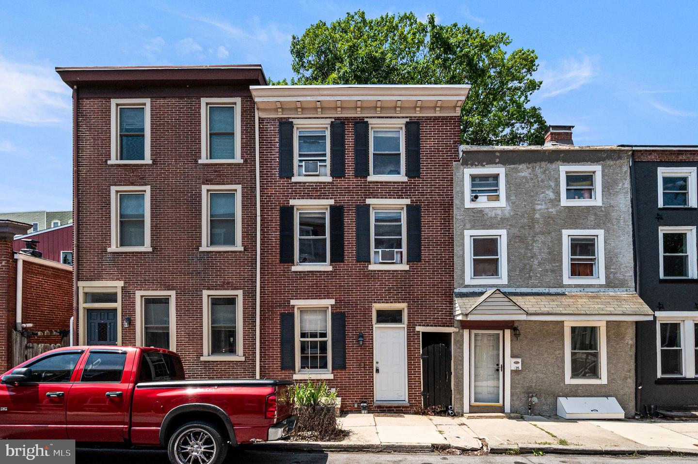 133 E Miner Street