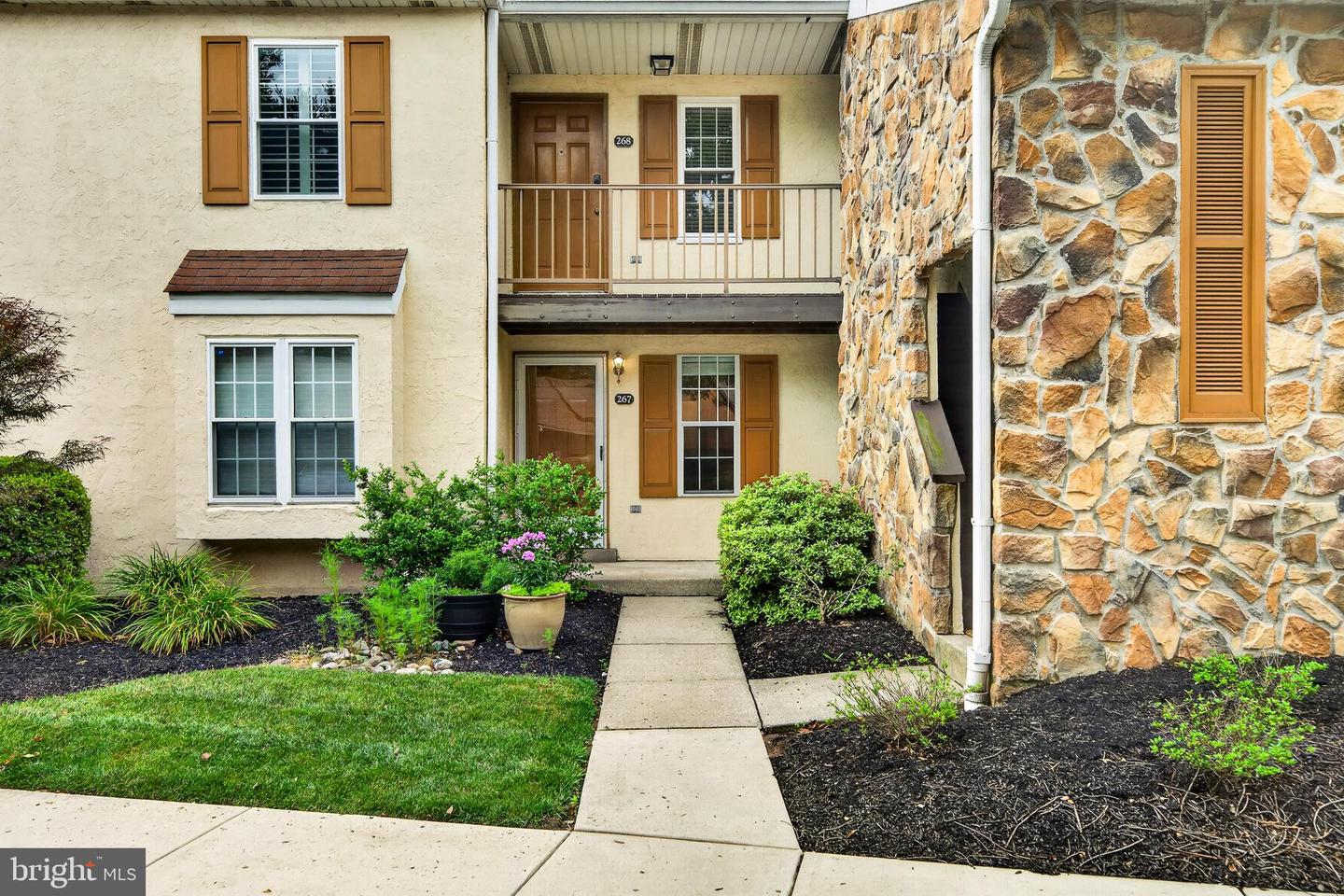 267 Valley Stream Lane