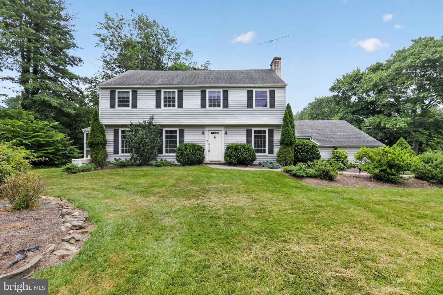 1408 Ponds Edge Road