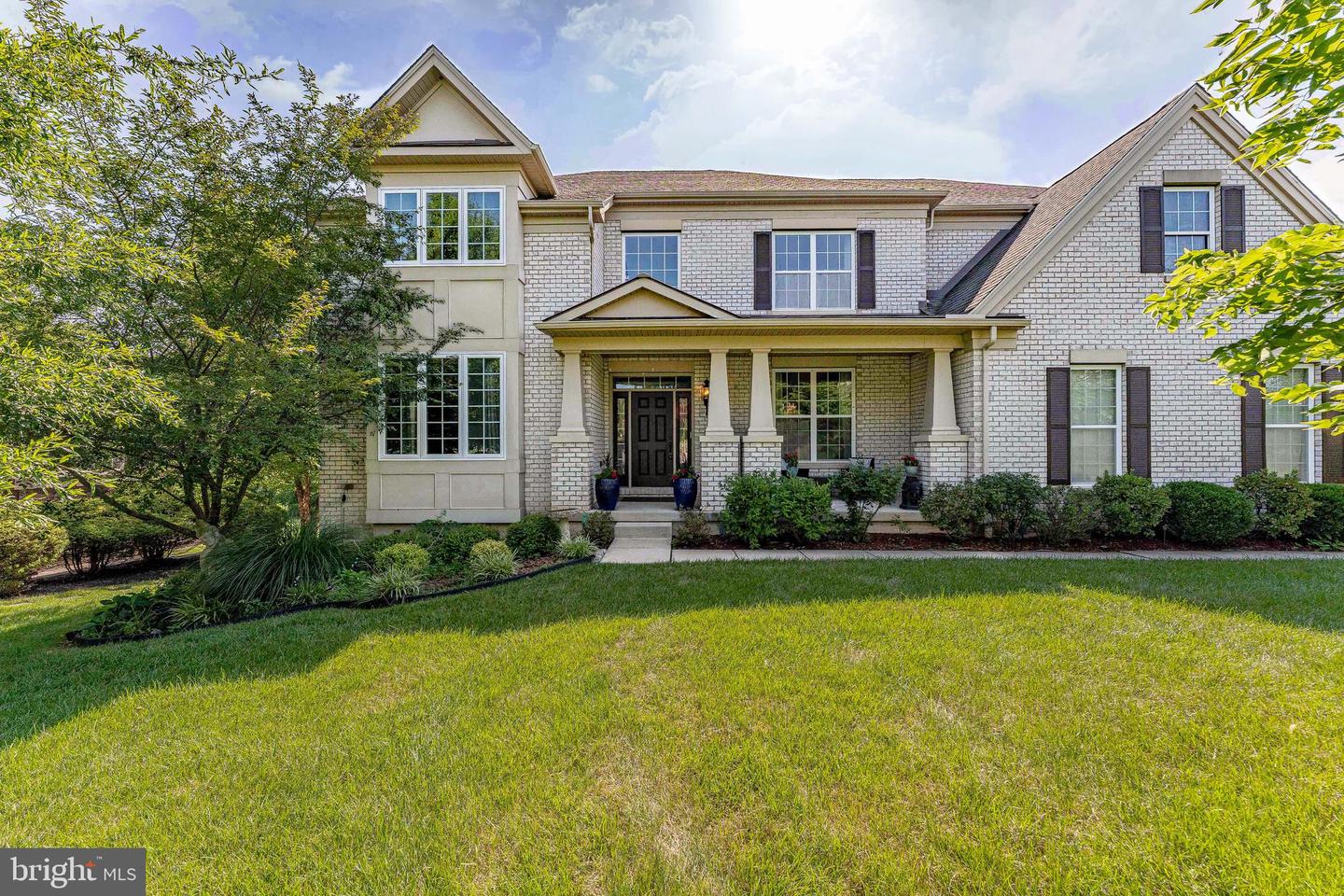 132 Pratt Lane